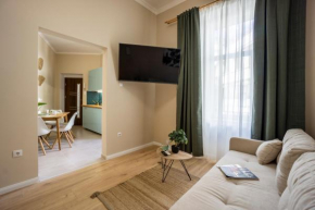 Oktogon Design Home